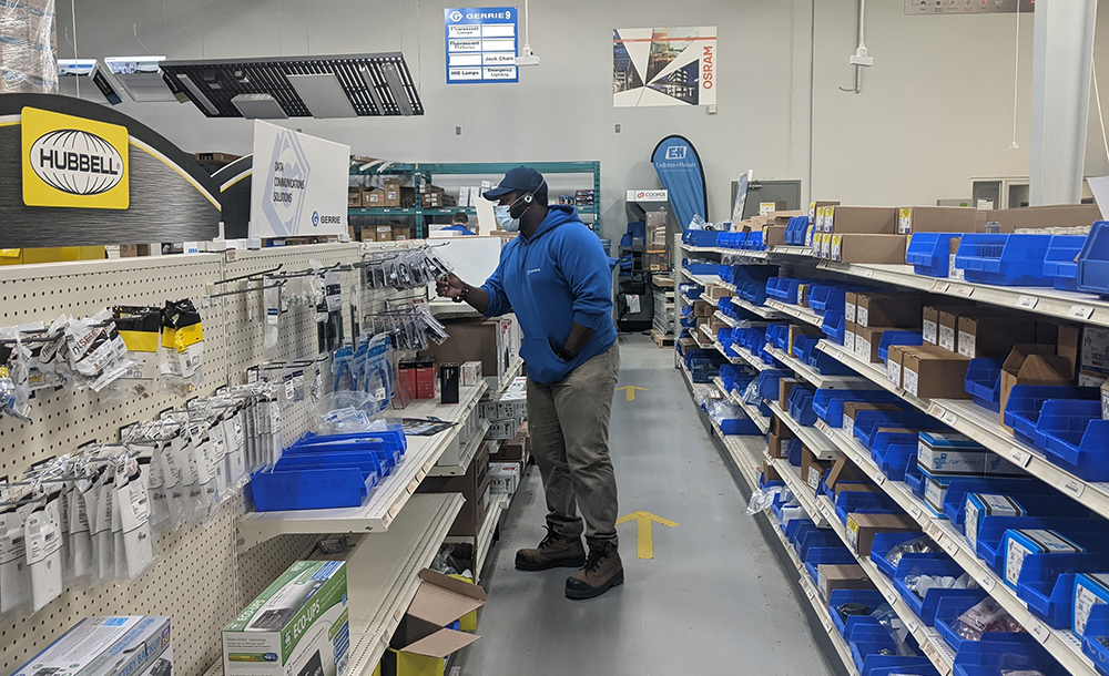 employee in branch